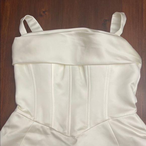 NWT Meshki Isabel Satin Corset Dress - Size L - Picture 6 of 8